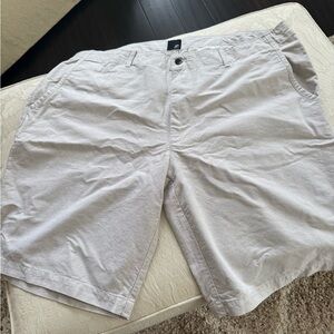 Men's Cream Color Shorts‎